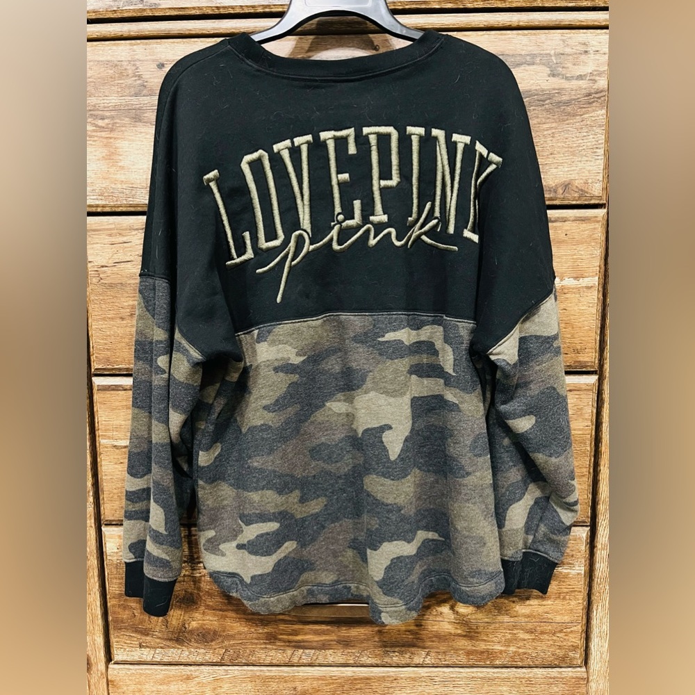 VS PINK CAMO PULLOVER